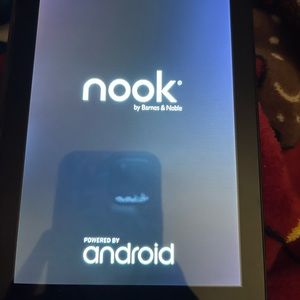 Nook Color by Barnes and Noble with Nook Case- Great Christmas Gift 🎁 🎅🧑‍🎄